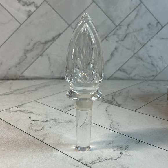 Royal Limited Crystal Traditional Coaster Bottle Stopper Set 2 Piece Bar Set - Picture 7 of 8